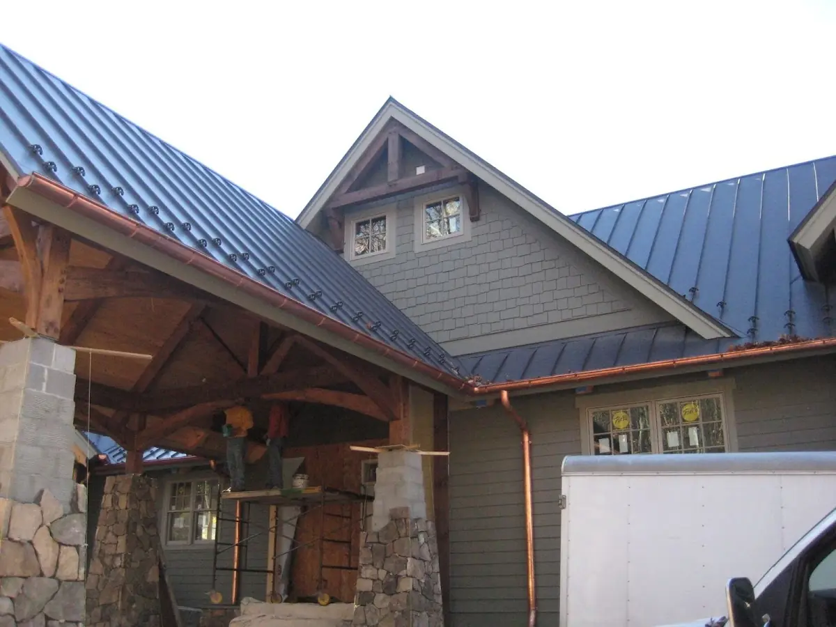 Craftsman Roofing team delivering quality roofing work in Crows Bluff